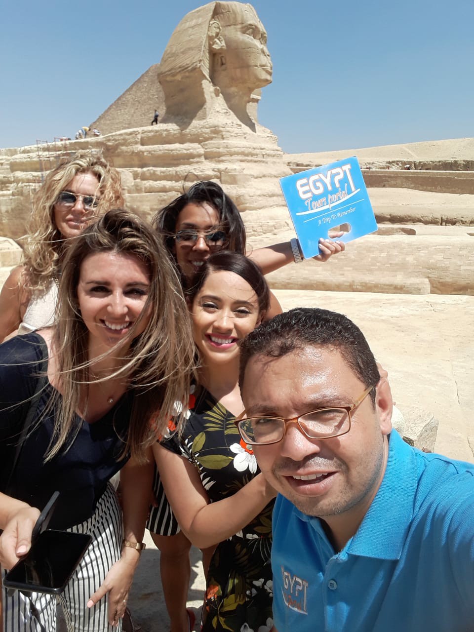 Egypt Tours Portal Customers at the Sphinx