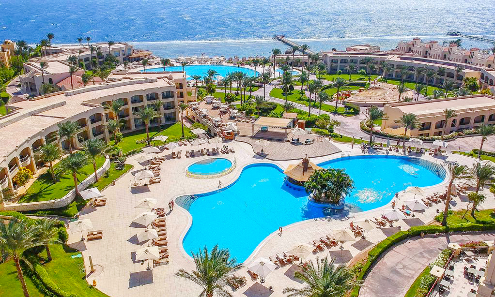 Cleopatra Luxury Resort - Hurghada Diving Sites - Egypt Tours Portal