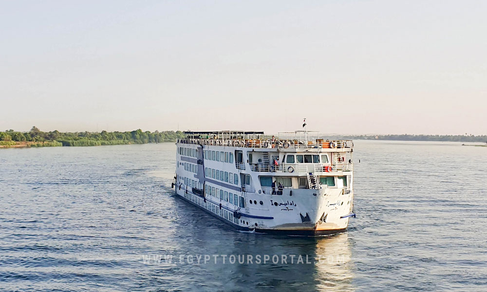 nile river cruise - things to do in soma bay - egypt tours portal