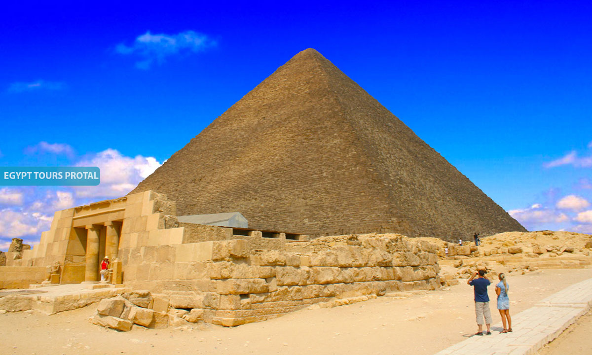 Menkaure Pyramid Facts - Pyramid of Menkaure History & Architecture