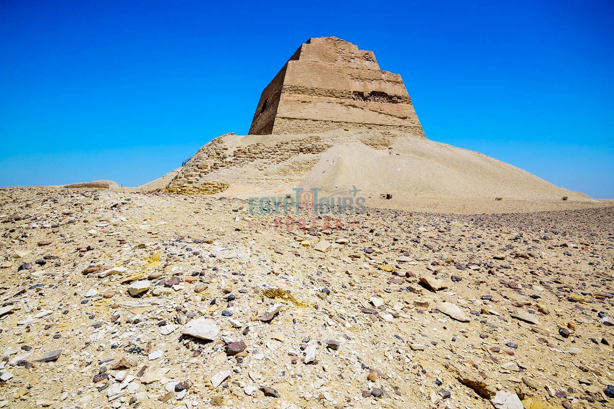 Meidum Pyramid Facts - Egypt Tours Portal