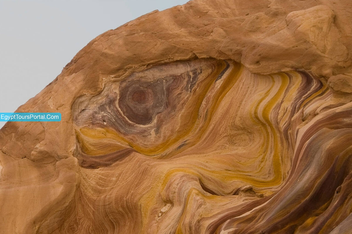Climate in the Colored Canyon - Egypt Tours Portal
