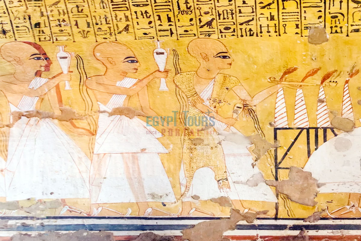 Ancient Egyptian Priests Clothes - Egypt Tours Portal