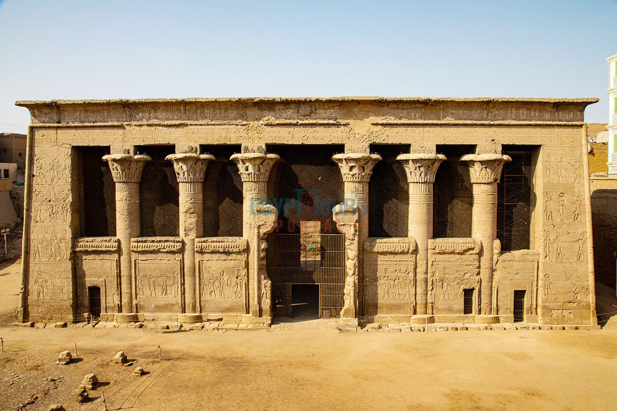 Ancient Egyptian Columns and Temples - Egypt Tours Portal