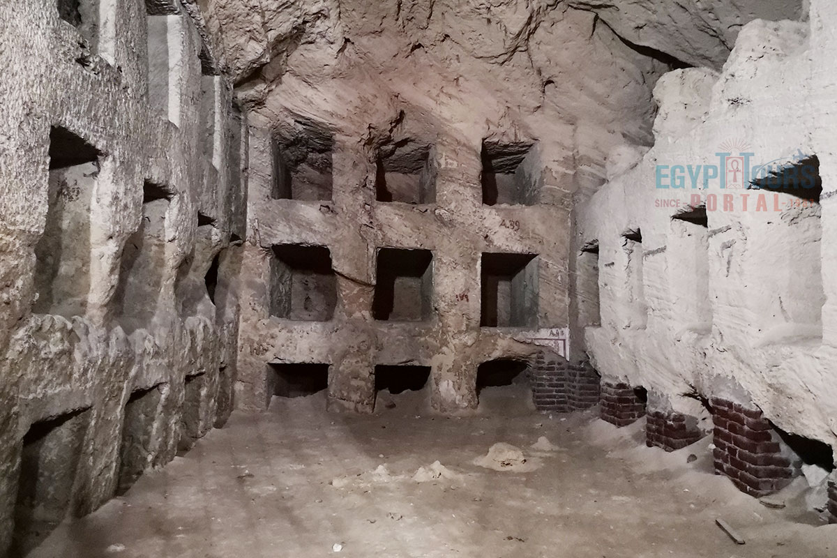 Inside the Catacombs of Kom el Shoqafa: What You’ll Discover Beneath Alexandria - Discovery and History
