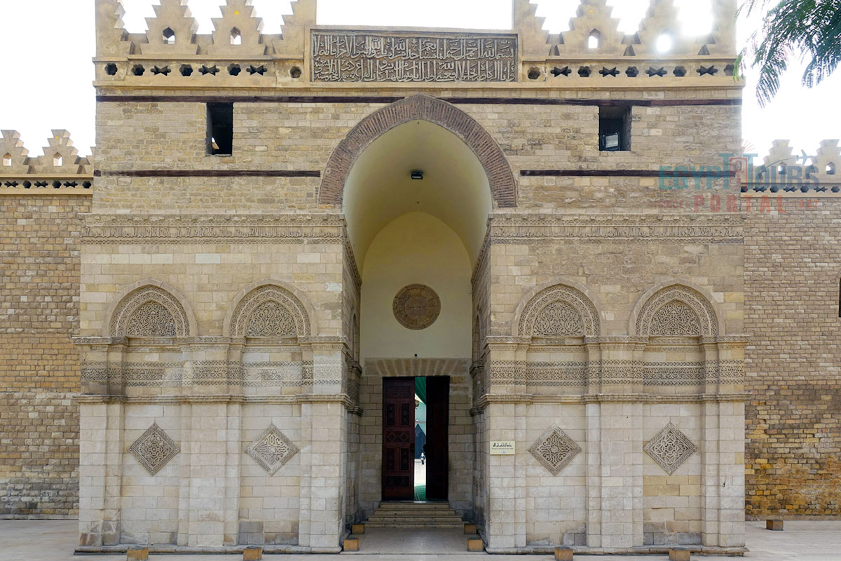 Gates of Cairo - Egypt Tours Portal