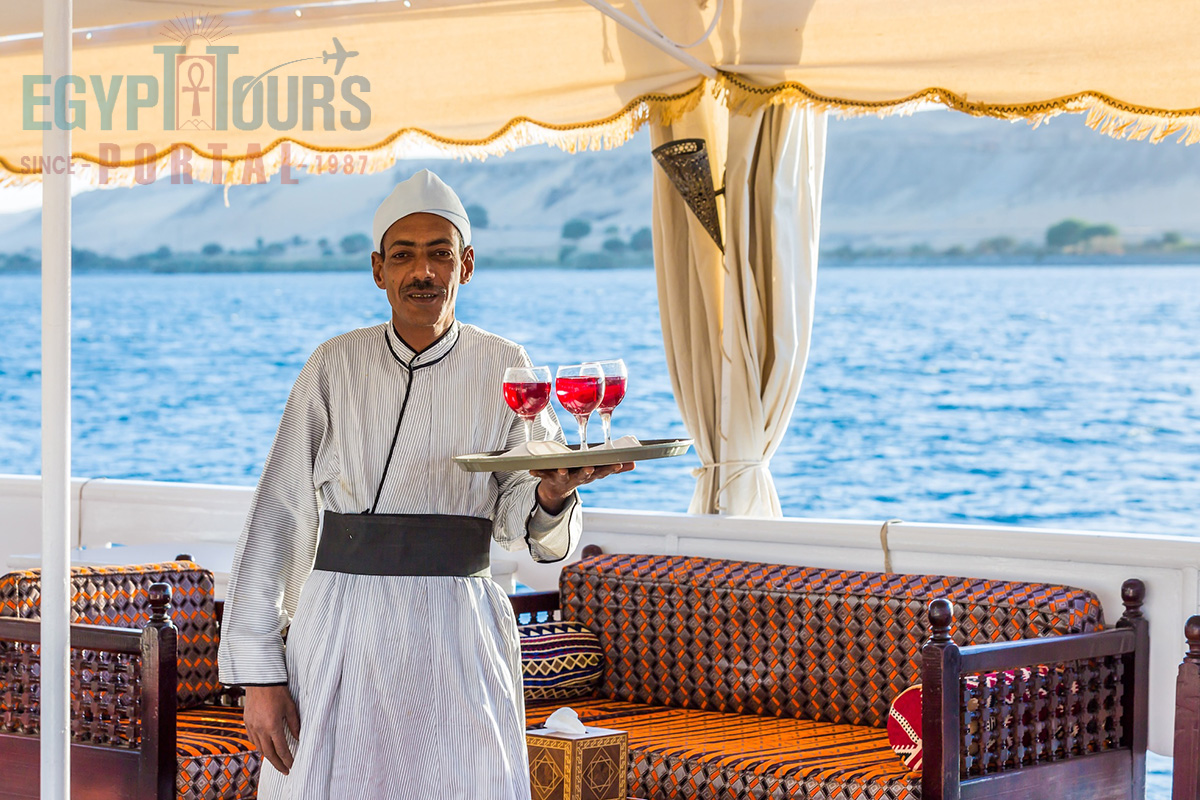 Advice While Tipping on a Nile Cruise - Egypt Tours Portal.jpg