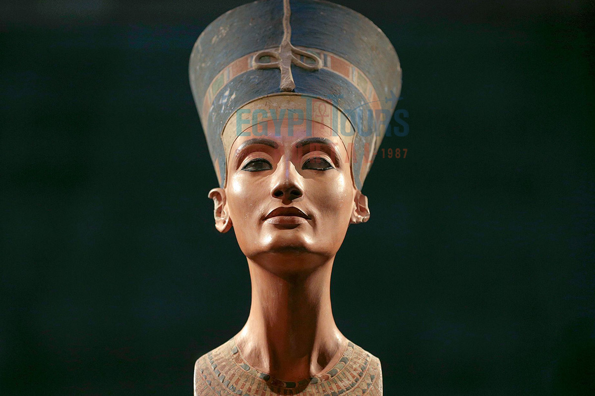 Queen Nefertiti - Egypt Tours Portal.jpg