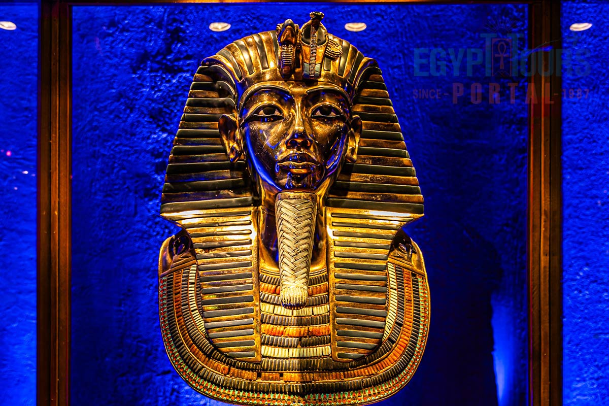 Tutankhamun - Egypt Tours Portal.jpg